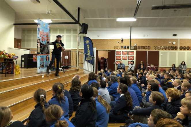 d6658a89-ef88-46ce-9ba9-c106f47a62d7 2